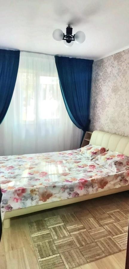 Central Apartament 2 Яш Екстериор снимка